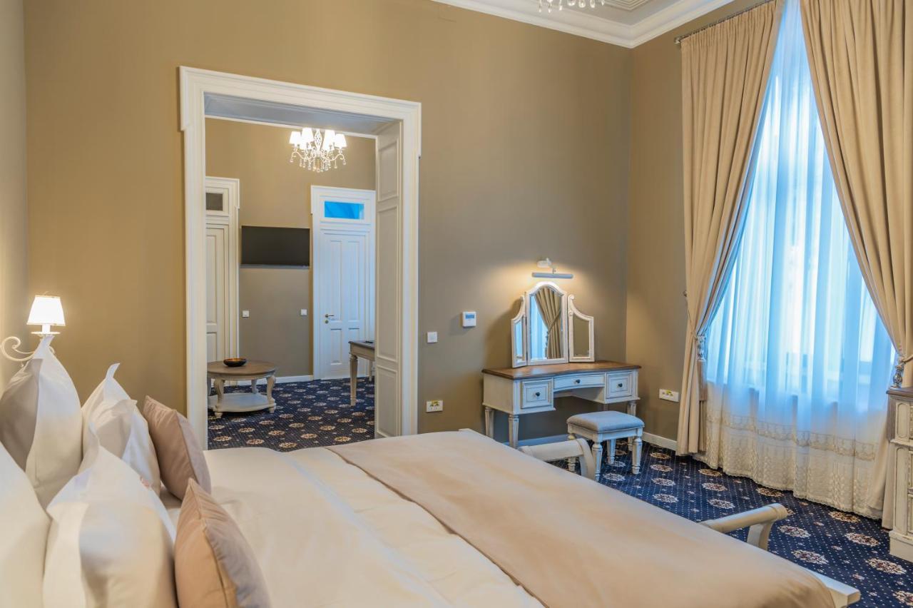 Sir Luxury Boutique Hotel Brăila Buitenkant foto