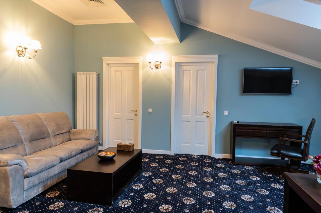 Sir Luxury Boutique Hotel Brăila Buitenkant foto