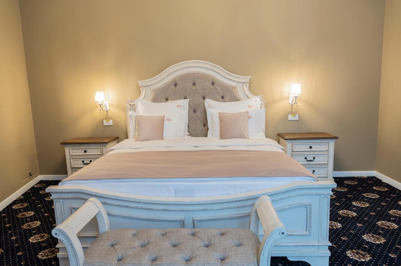 Sir Luxury Boutique Hotel Brăila Buitenkant foto