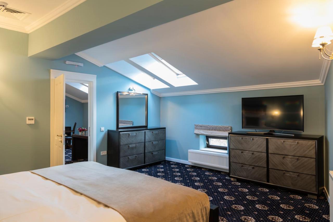 Sir Luxury Boutique Hotel Brăila Buitenkant foto