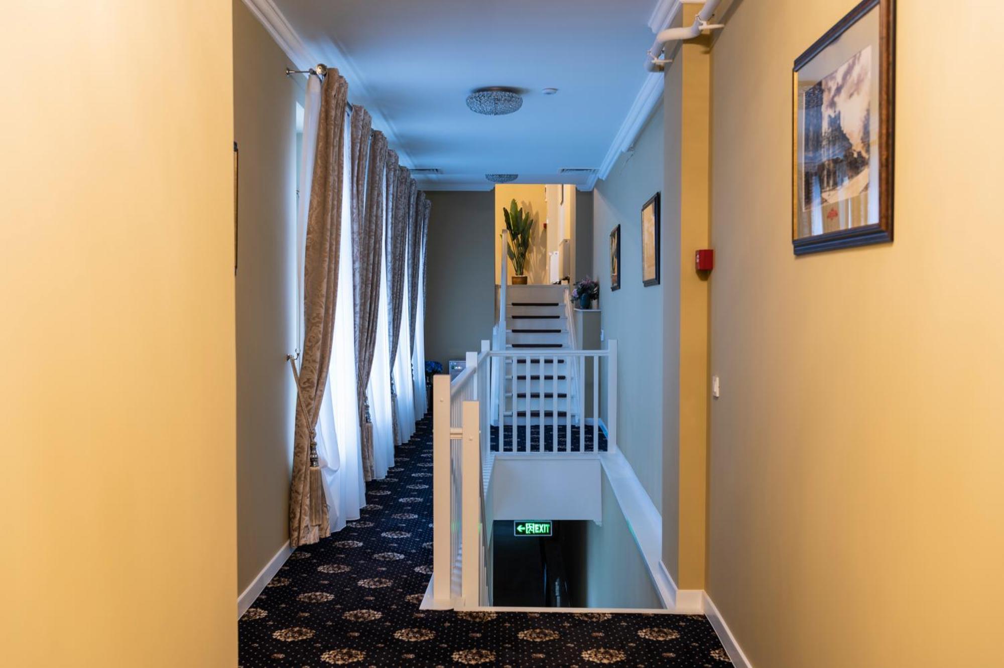 Sir Luxury Boutique Hotel Brăila Buitenkant foto