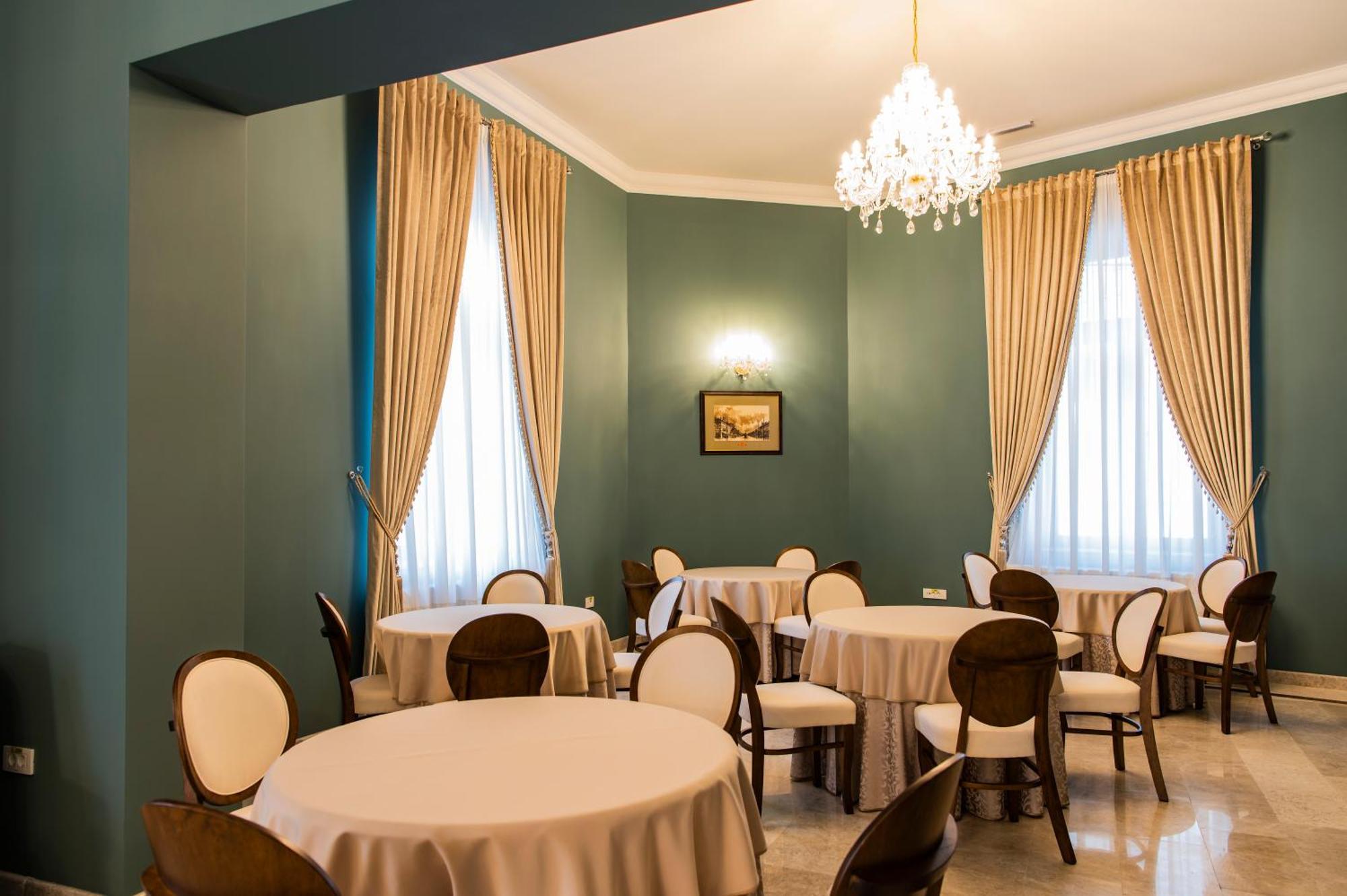 Sir Luxury Boutique Hotel Brăila Buitenkant foto