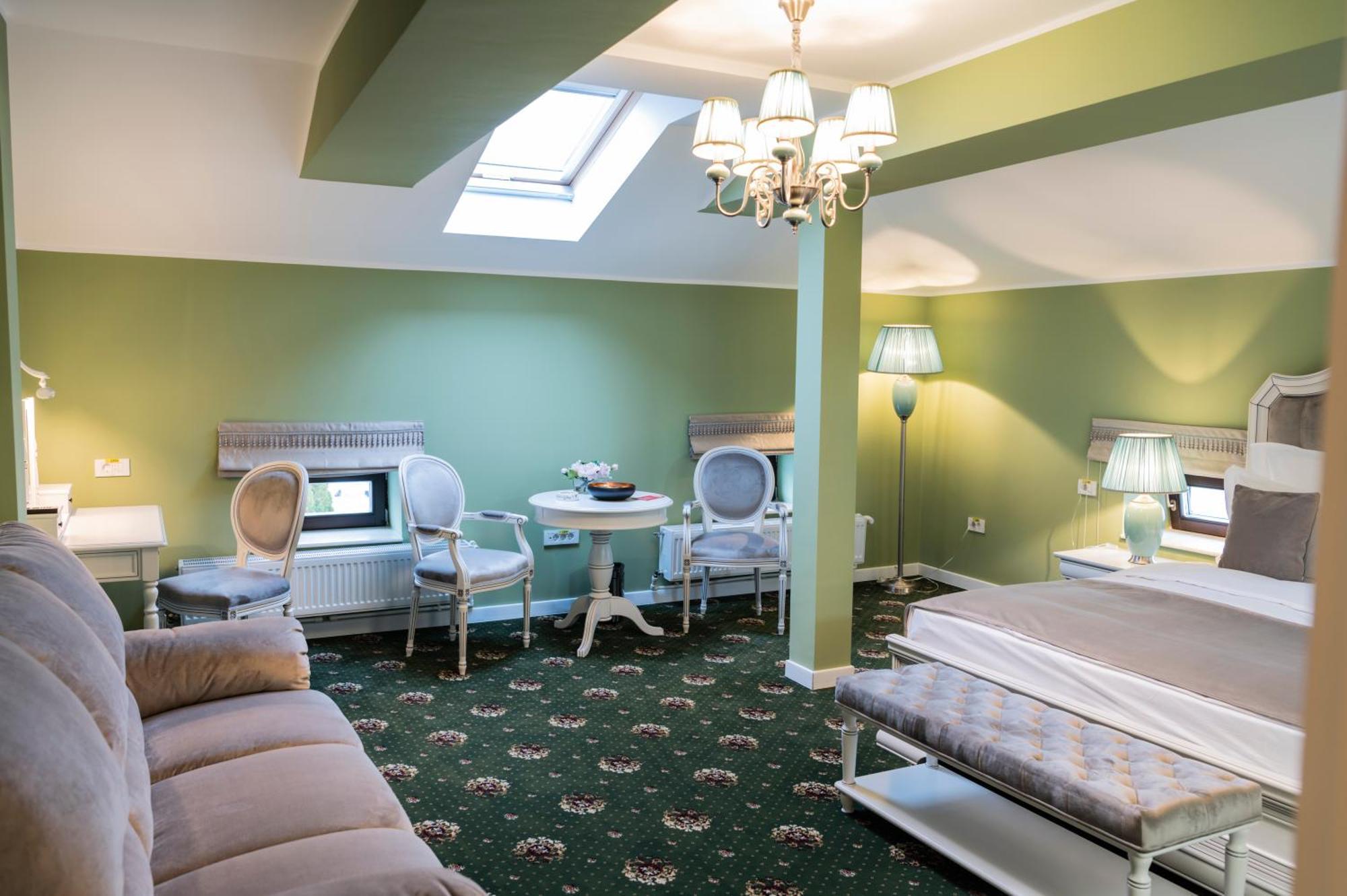 Sir Luxury Boutique Hotel Brăila Buitenkant foto