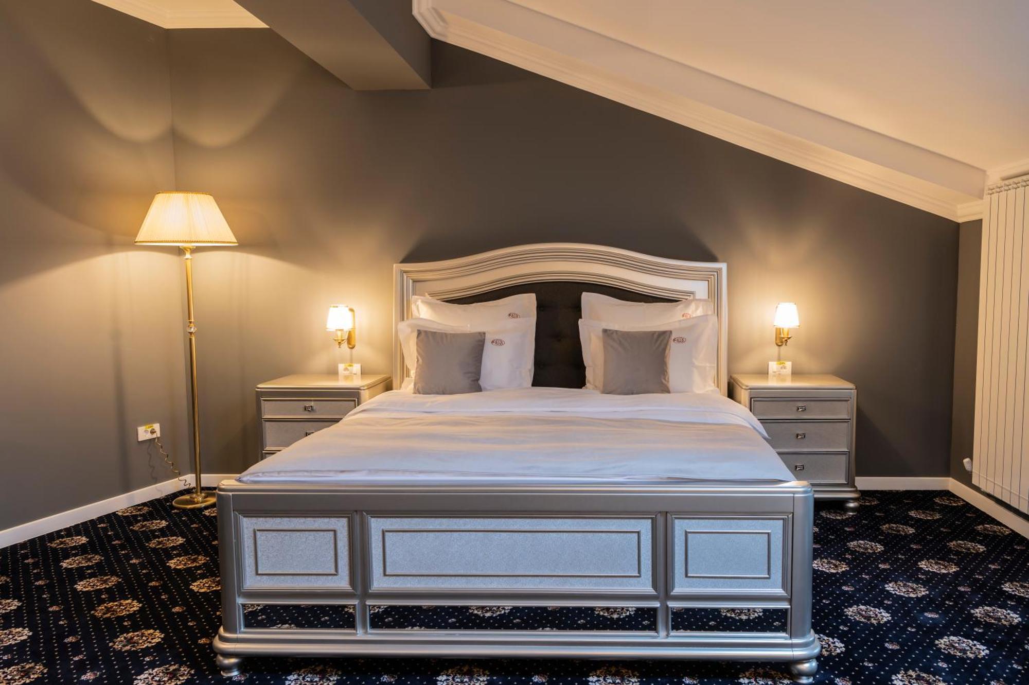 Sir Luxury Boutique Hotel Brăila Buitenkant foto
