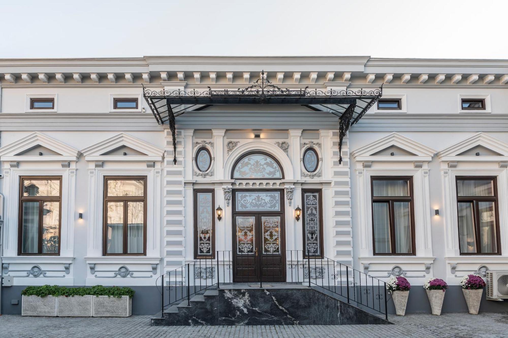 Sir Luxury Boutique Hotel Brăila Buitenkant foto